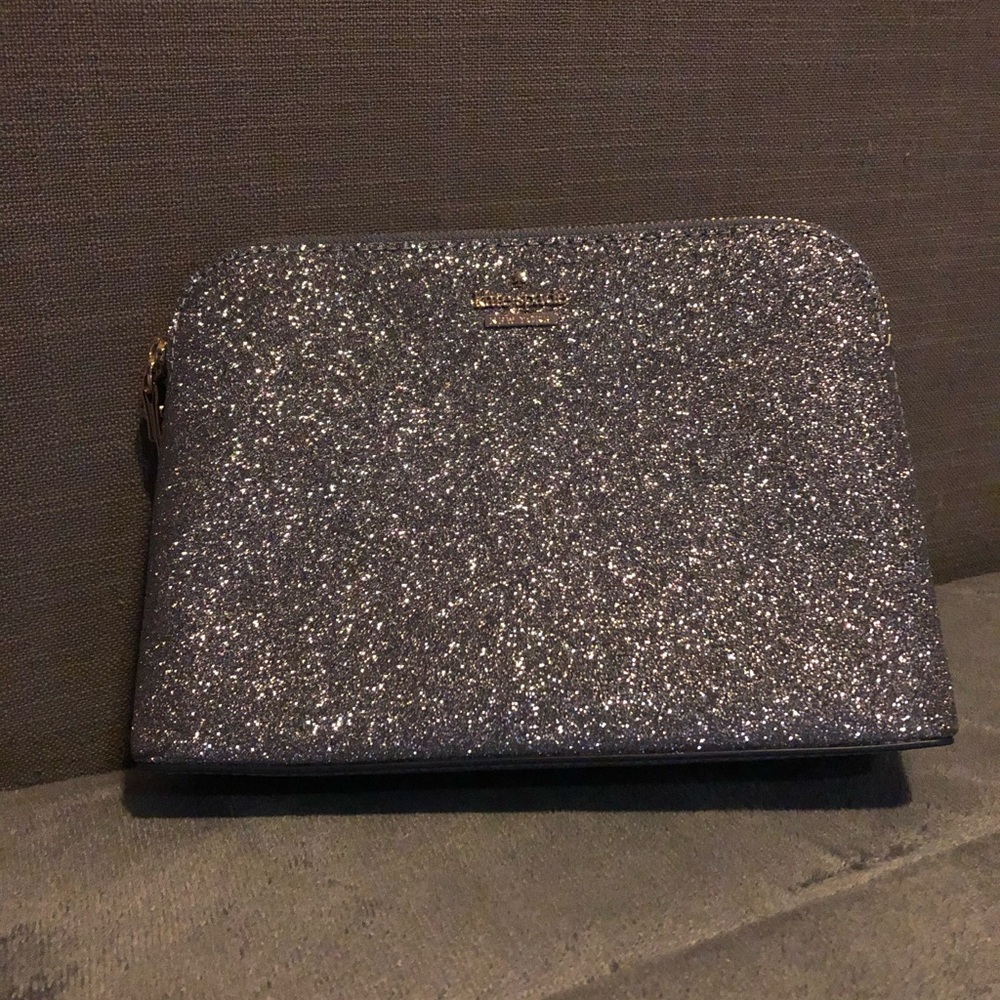 ❌ SOLD ❌ Kate Spade Burgess Court Glitter Case